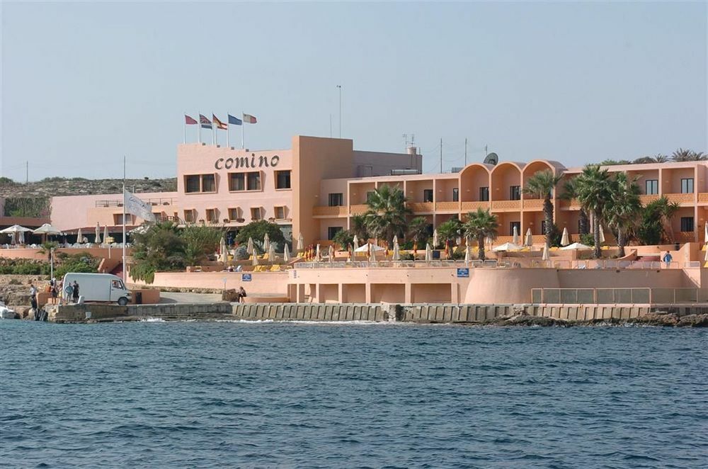 Comino Hotel Exterior photo